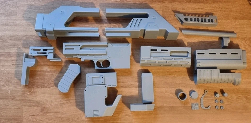 Aliens M41A Pulse Rifle – 1:1 Scale Replica