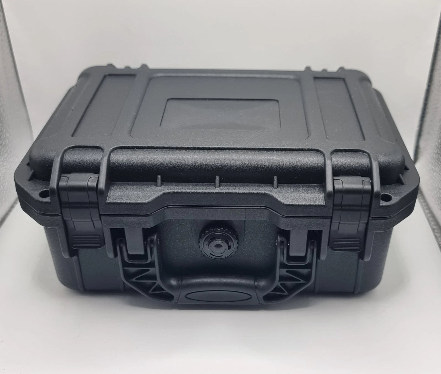 1oz Coins Waterproof Hard Carry Case – Holds 80 Coins
